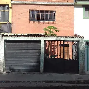 Hotel cápsula Candida, Caracas